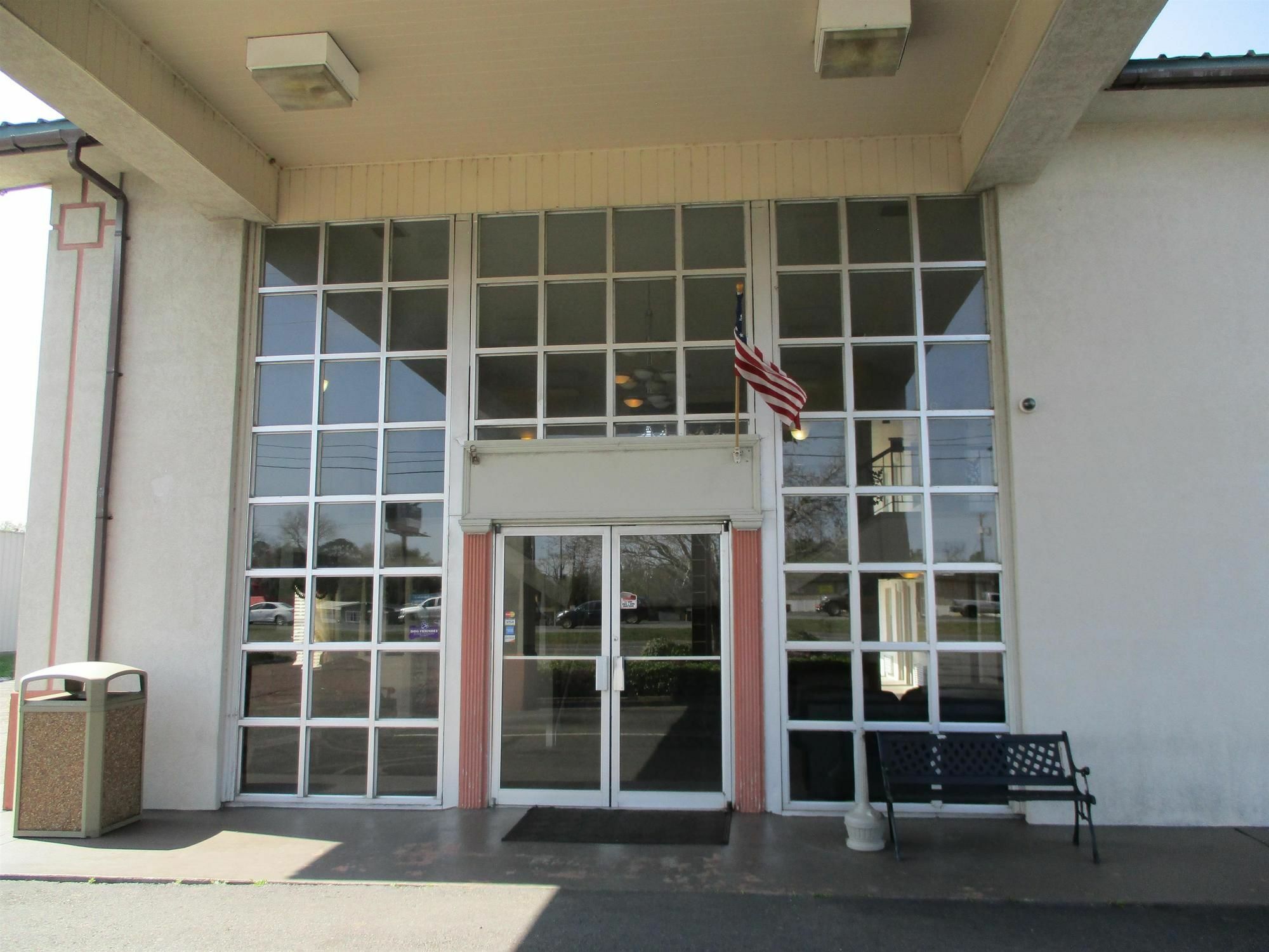 Studio 6-Alexandria, La Exterior foto